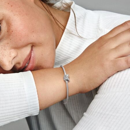 Pulsera Pandora Moments con cadena de serpiente y cierre de mariposa - Imagen 4